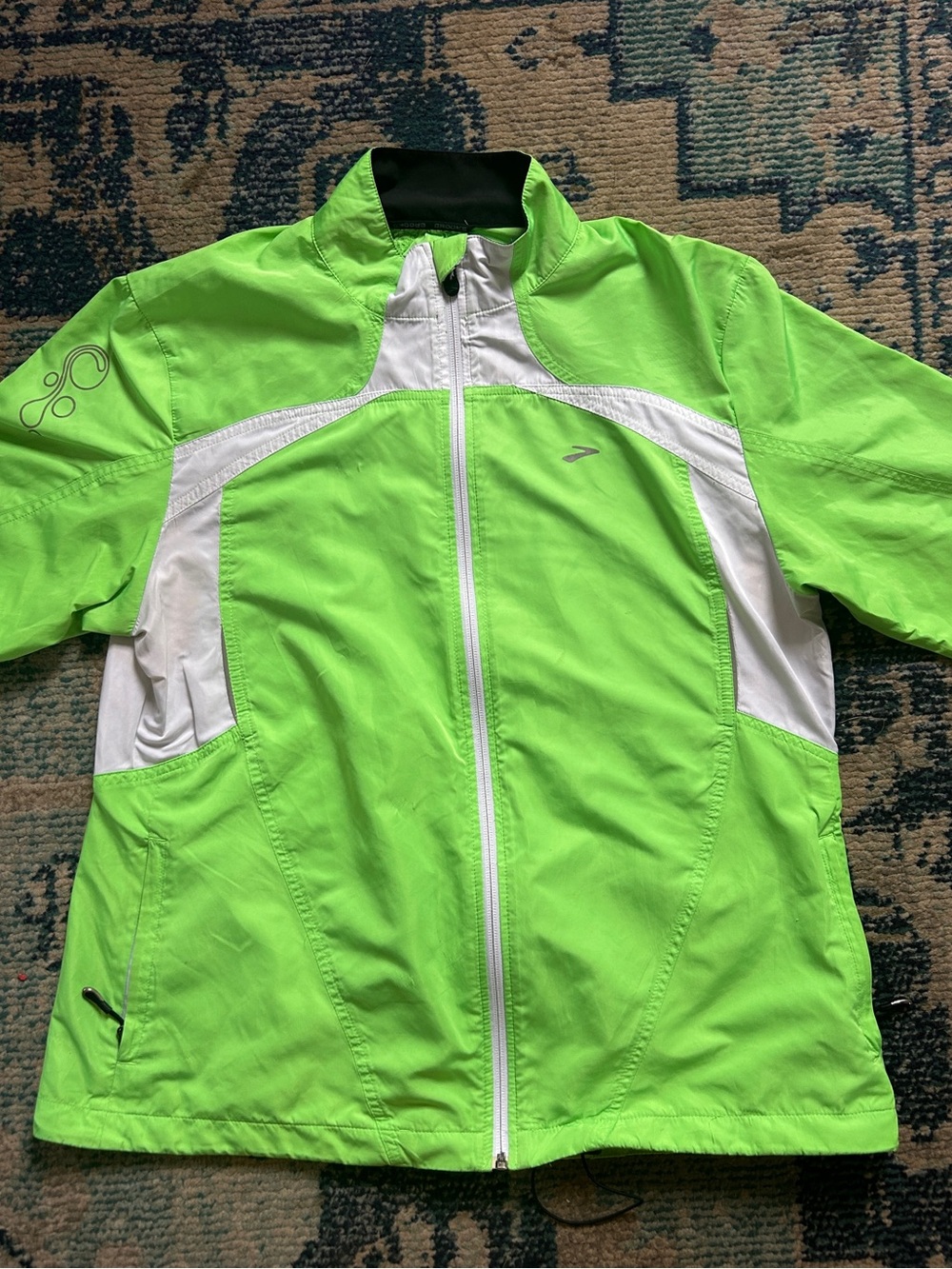 Brooks Women’s XL Neon Green Shield Running Jacket Windbreaker Reflective